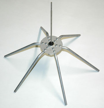 Photo 1   435MHz 1/4 wave ground plane assembled - Top view
